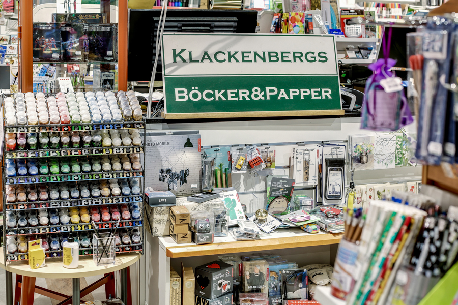 Butiksinredningen hos Klackenbergs böcker och papper i Bålsta Centrum.